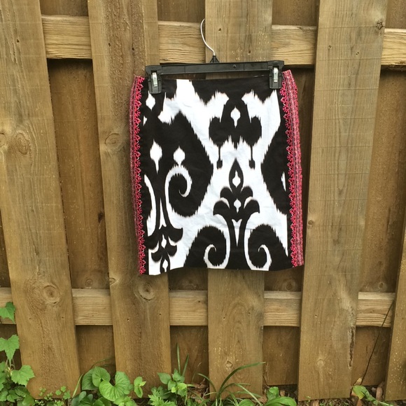 White House Black Market Dresses & Skirts - White House Black Market skirt